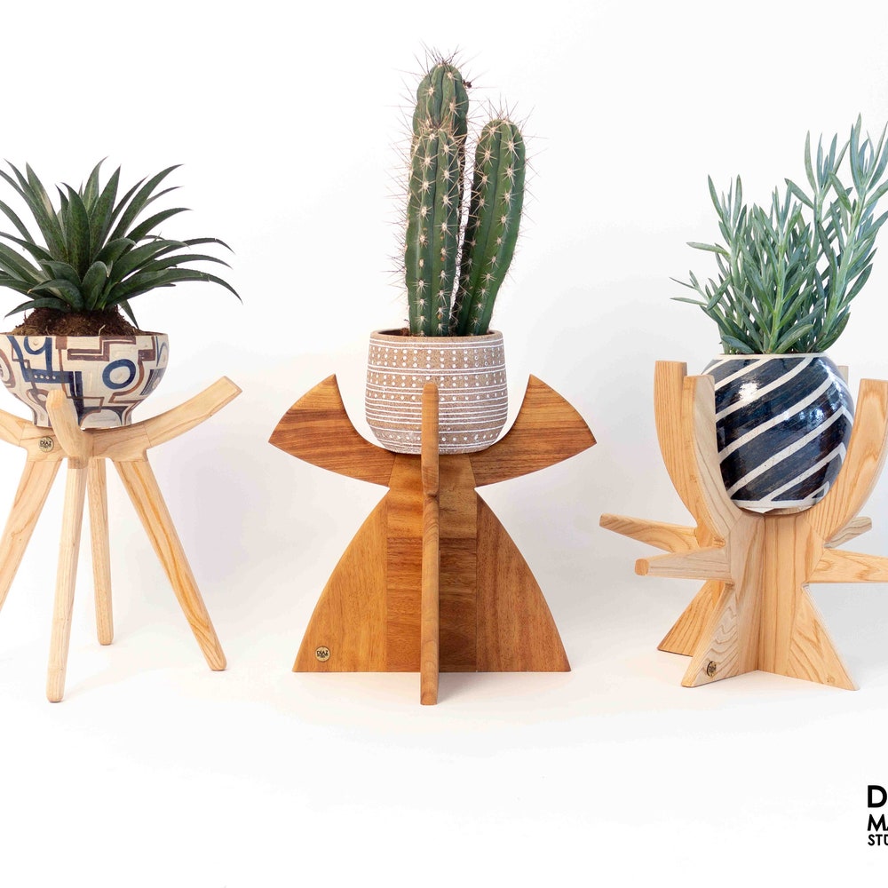 Ceramic pot holder Hanging planter Tall plant stand Wooden plant stand Cactus planter Wedding gift Garden decor Planter stand Plant shelf
