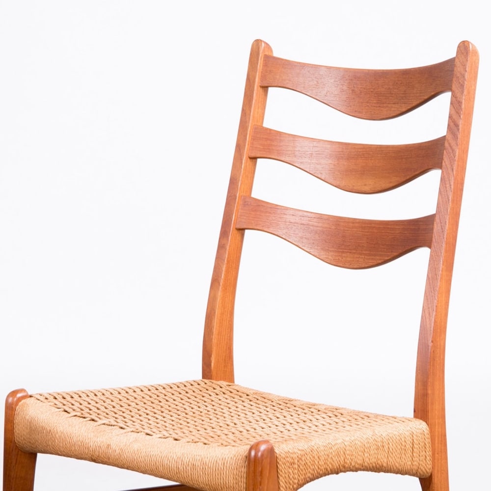 1 of 8 Danish Teak wood Chairs by Arne Wahl Iversen for Glyngøre Stolefabrik 60s, 70s Midcentury furniture, vintage Dining Chair, Boho style