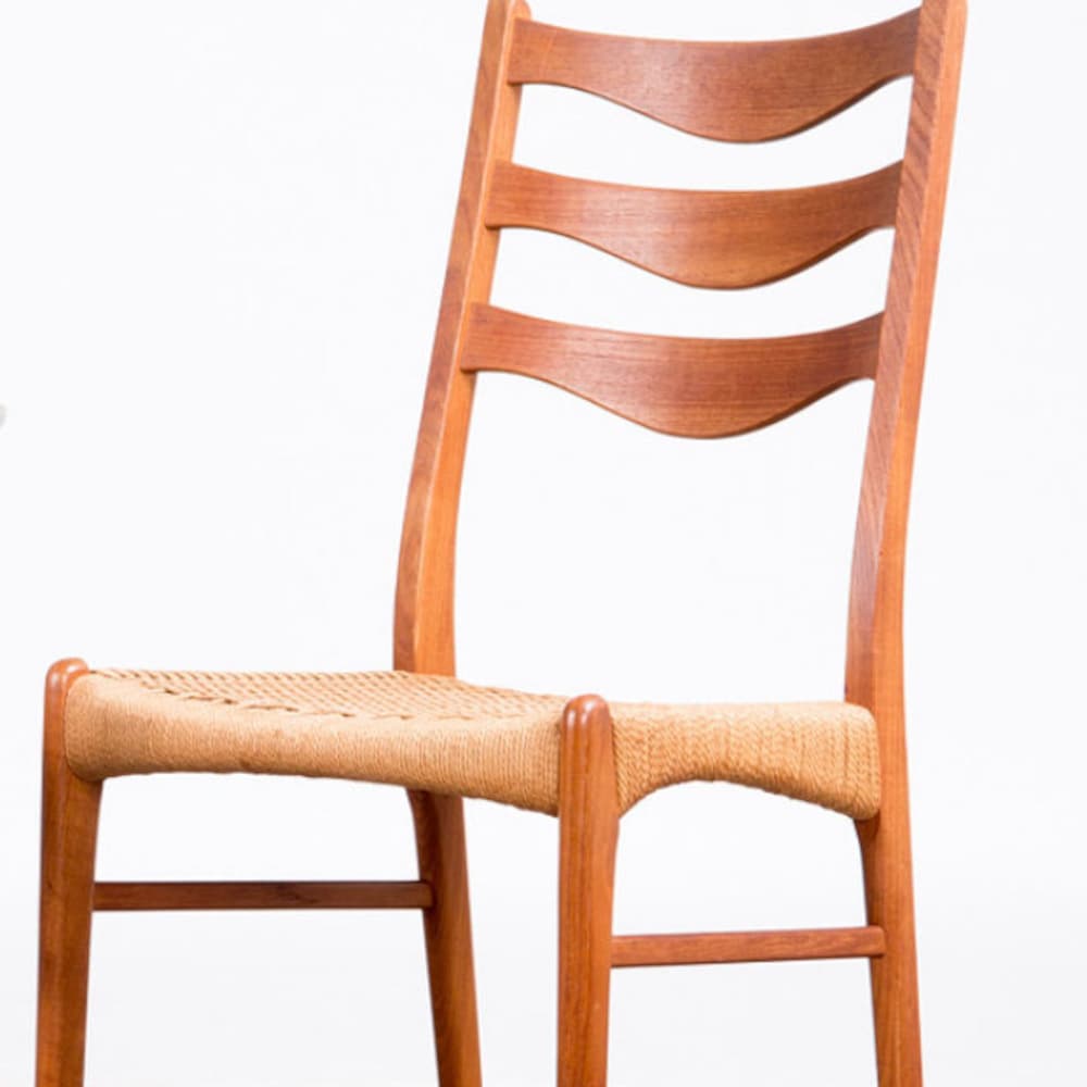 1 of 8 Danish Teak wood Chairs by Arne Wahl Iversen for Glyngøre Stolefabrik 60s, 70s Midcentury furniture, vintage Dining Chair, Boho style