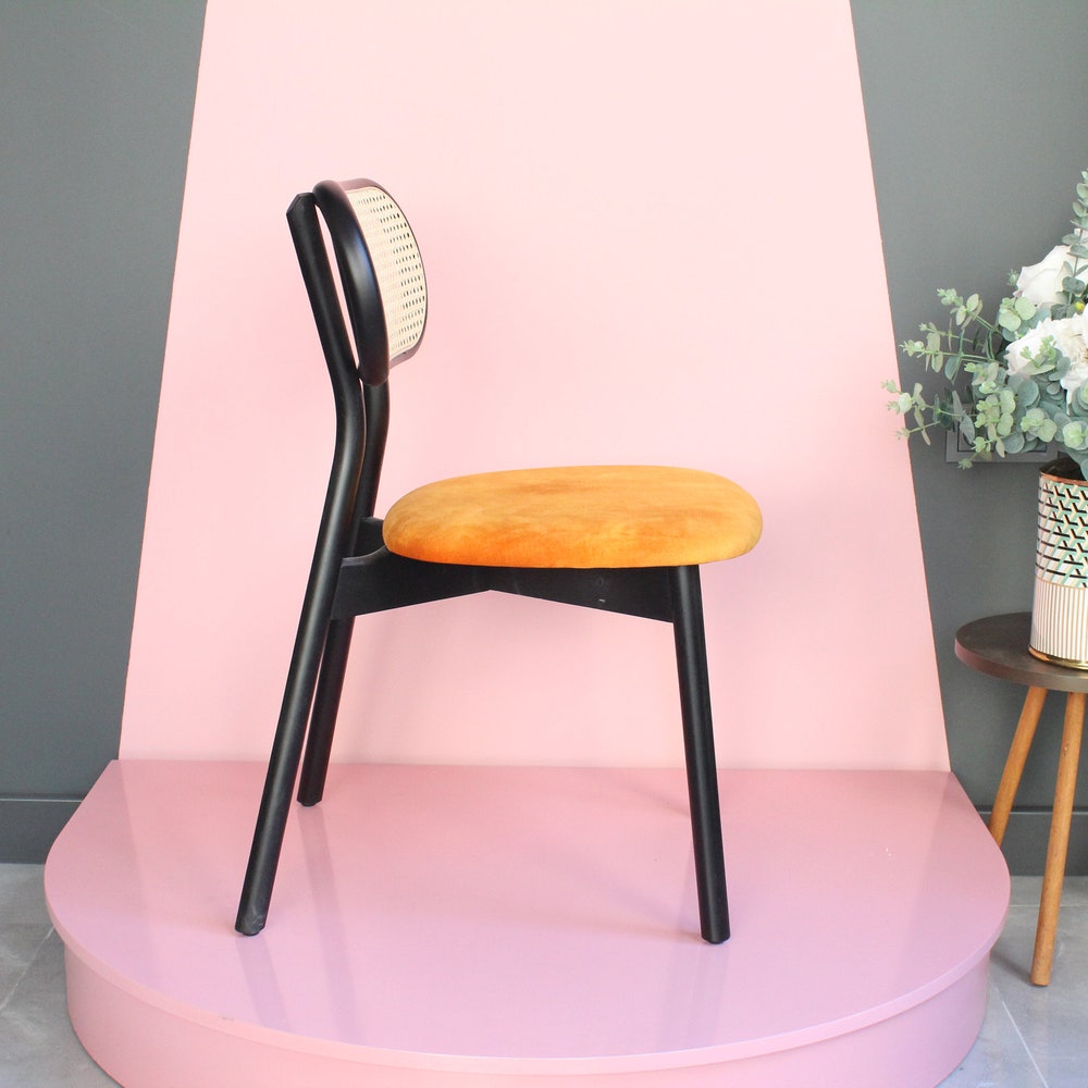 Comfortable Wooden Chair, Ideal for Living Room, Dining room, Kitchen, Handmade Home Furniture, Flexible Color Options, interior design