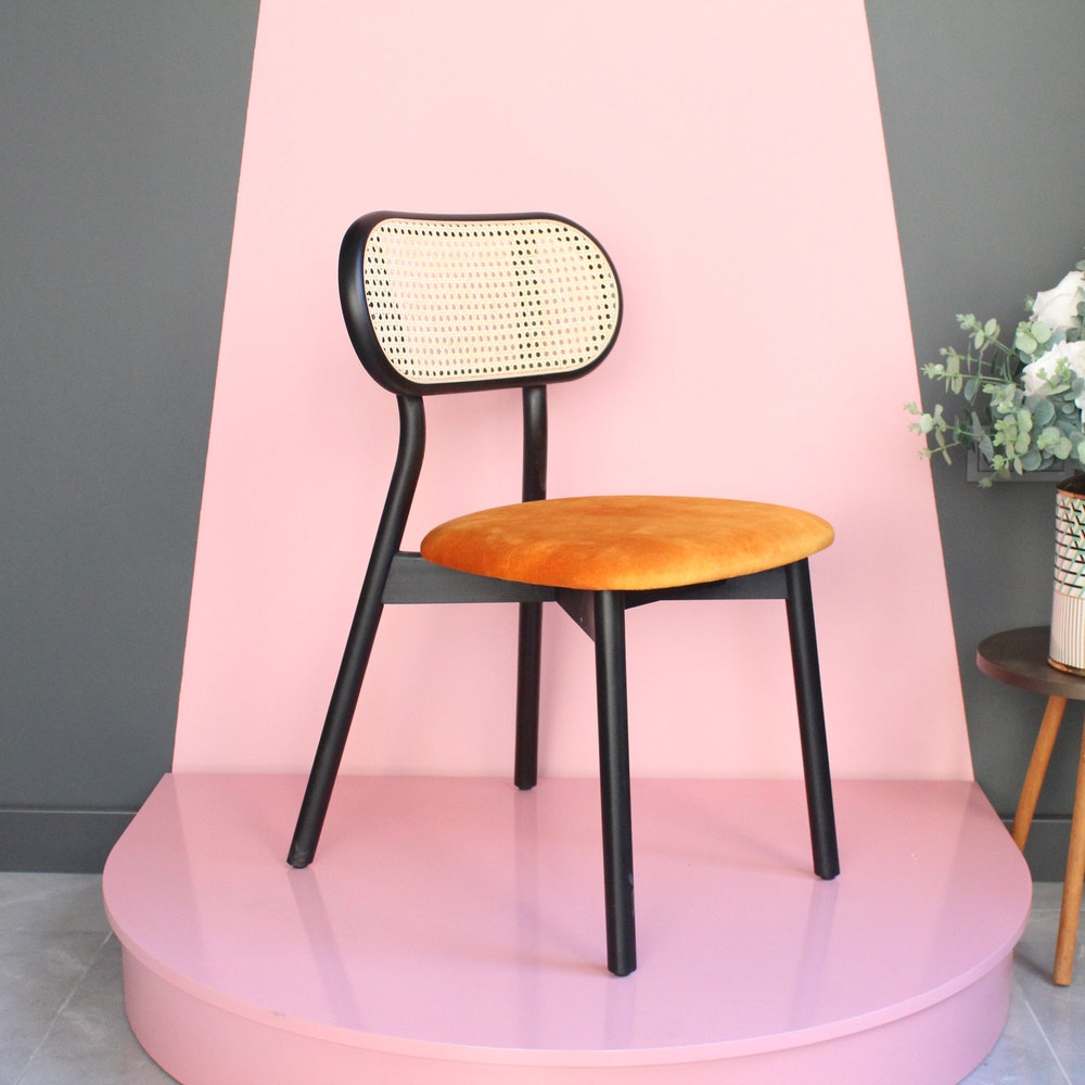 Comfortable Wooden Chair, Ideal for Living Room, Dining room, Kitchen, Handmade Home Furniture, Flexible Color Options, interior design