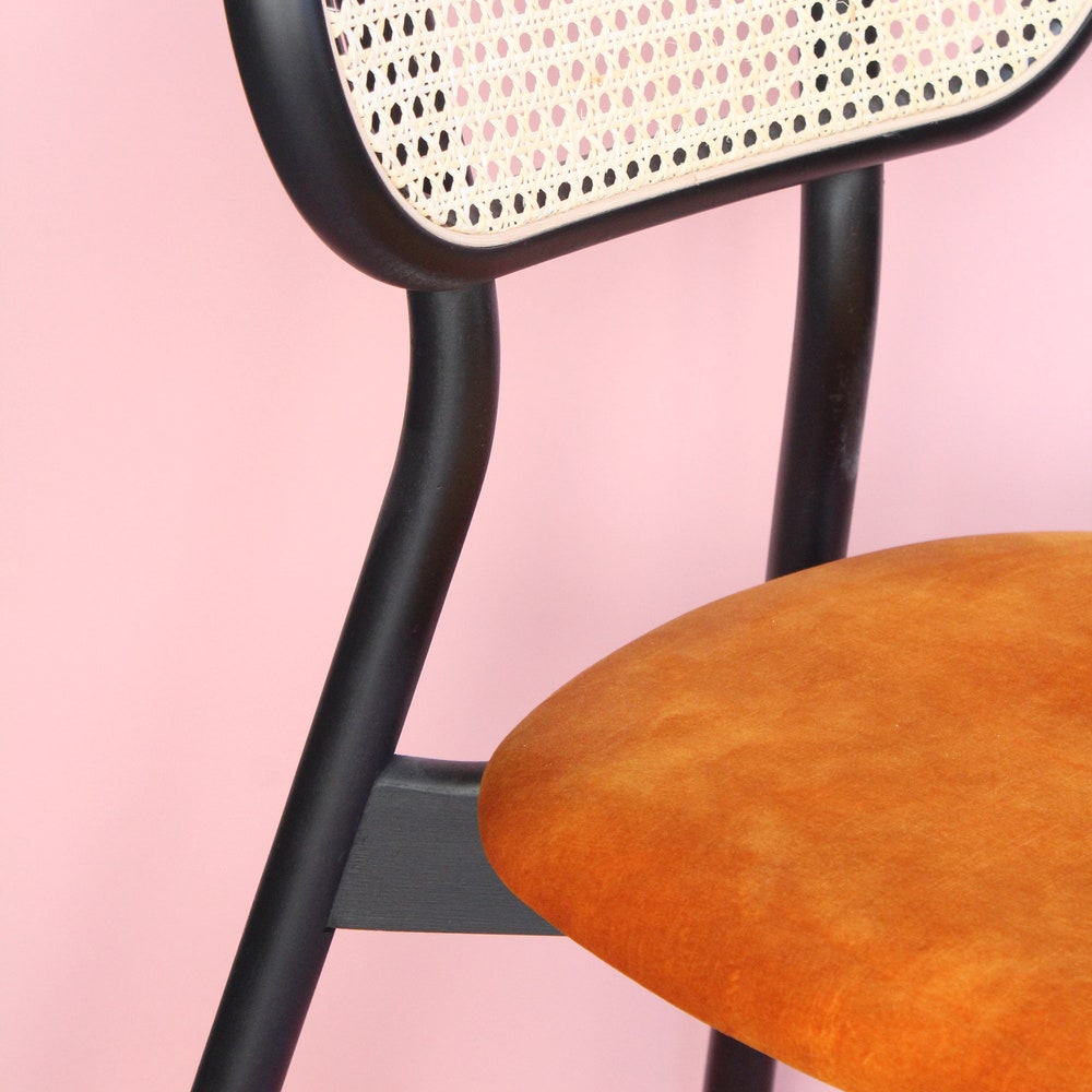 Comfortable Wooden Chair, Ideal for Living Room, Dining room, Kitchen, Handmade Home Furniture, Flexible Color Options, interior design