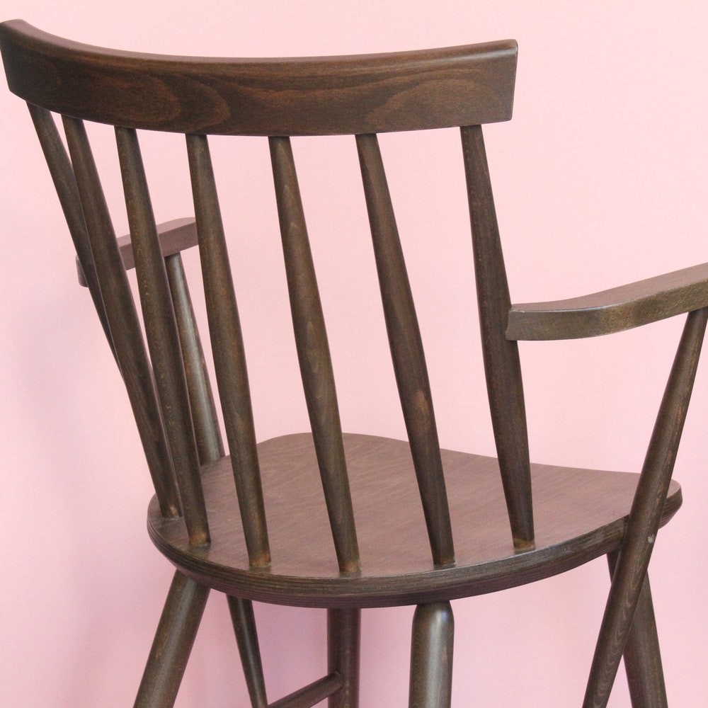 Vintage Windsor Style Dining Chair, Rustic Solid Wood arm chair, MCM Chair, Scandinavian Design, farmhouse furniture. Retro Chair, 80s 70s