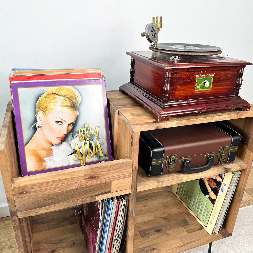 Walnut Vinyl Console, Vinyl end table, Vinyl Display, Media Console, Large Record Player Table, Console Table, Vinyl Stand, Record Console