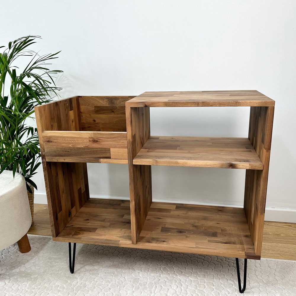 Walnut Vinyl Console, Vinyl end table, Vinyl Display, Media Console, Large Record Player Table, Console Table, Vinyl Stand, Record Console