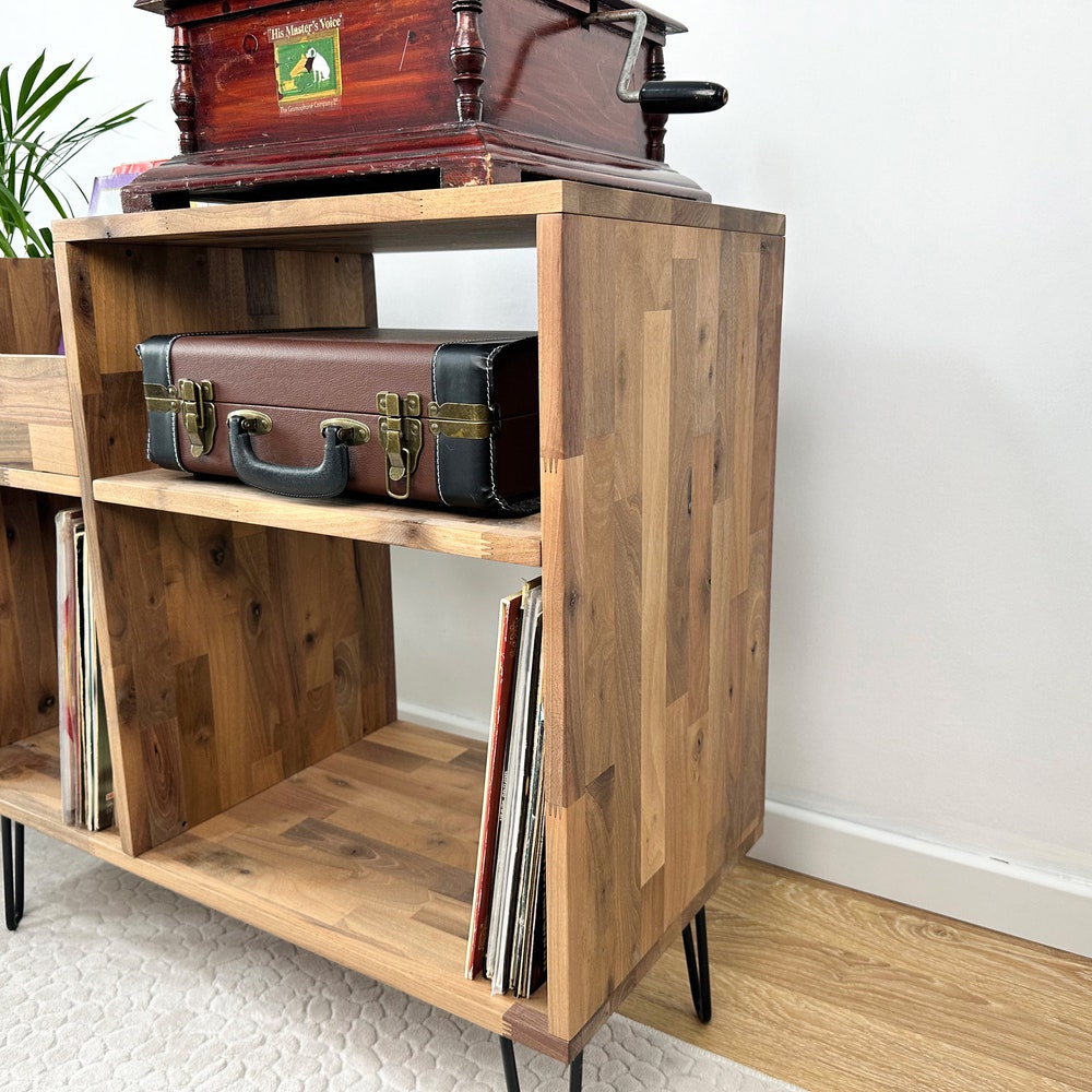 Walnut Vinyl Console, Vinyl end table, Vinyl Display, Media Console, Large Record Player Table, Console Table, Vinyl Stand, Record Console
