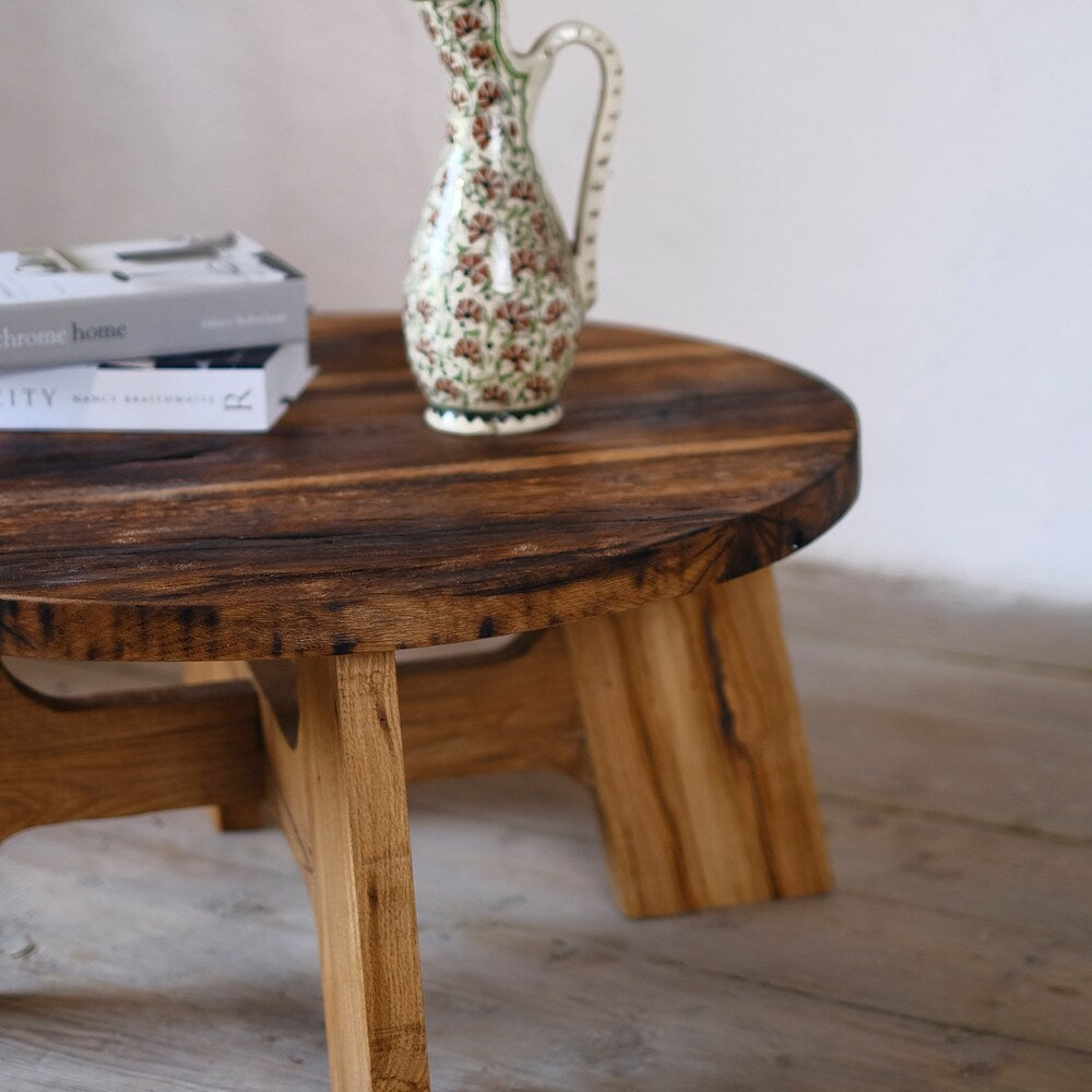 Round Rustic Coffee Table Reclaimed Oak Wood, Round Oak Coffee Table Rustic, Handmade Furniture and Decor, Barn Wood Farmhouse Coffee Table