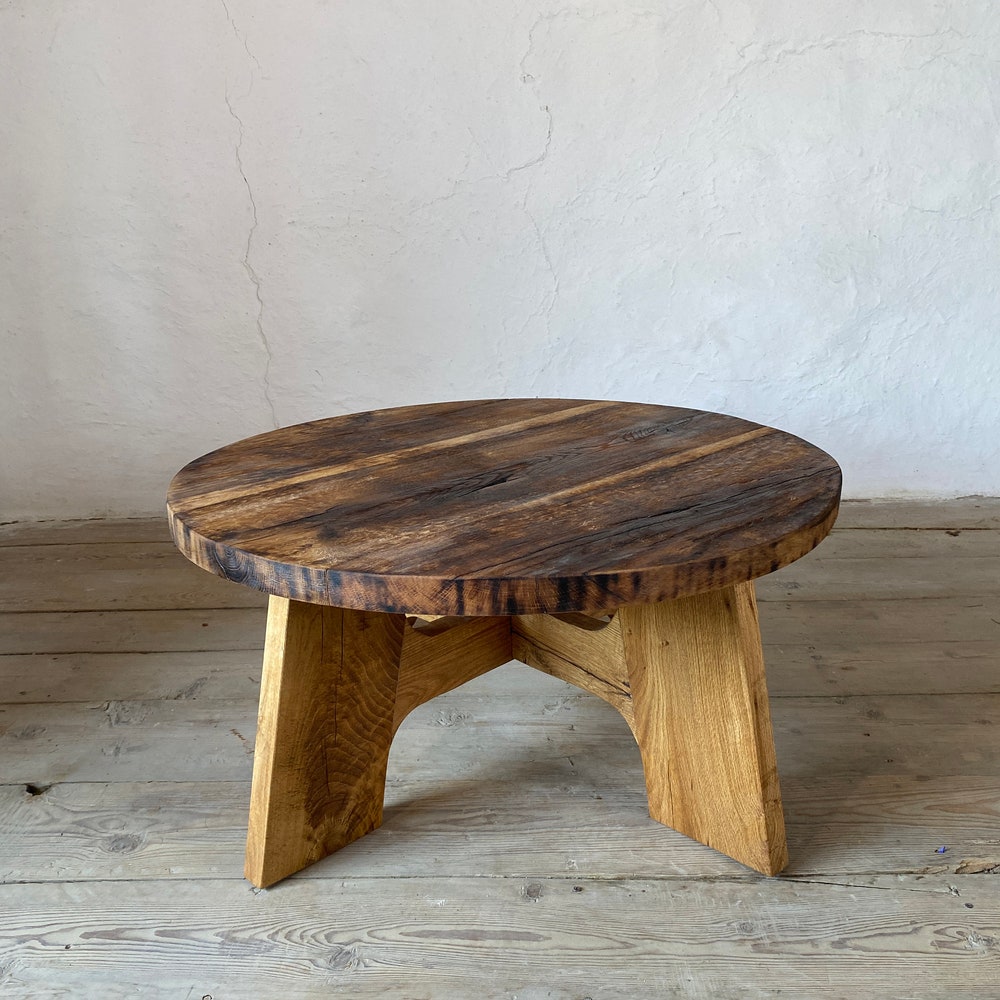 Round Rustic Coffee Table Reclaimed Oak Wood, Round Oak Coffee Table Rustic, Handmade Furniture and Decor, Barn Wood Farmhouse Coffee Table