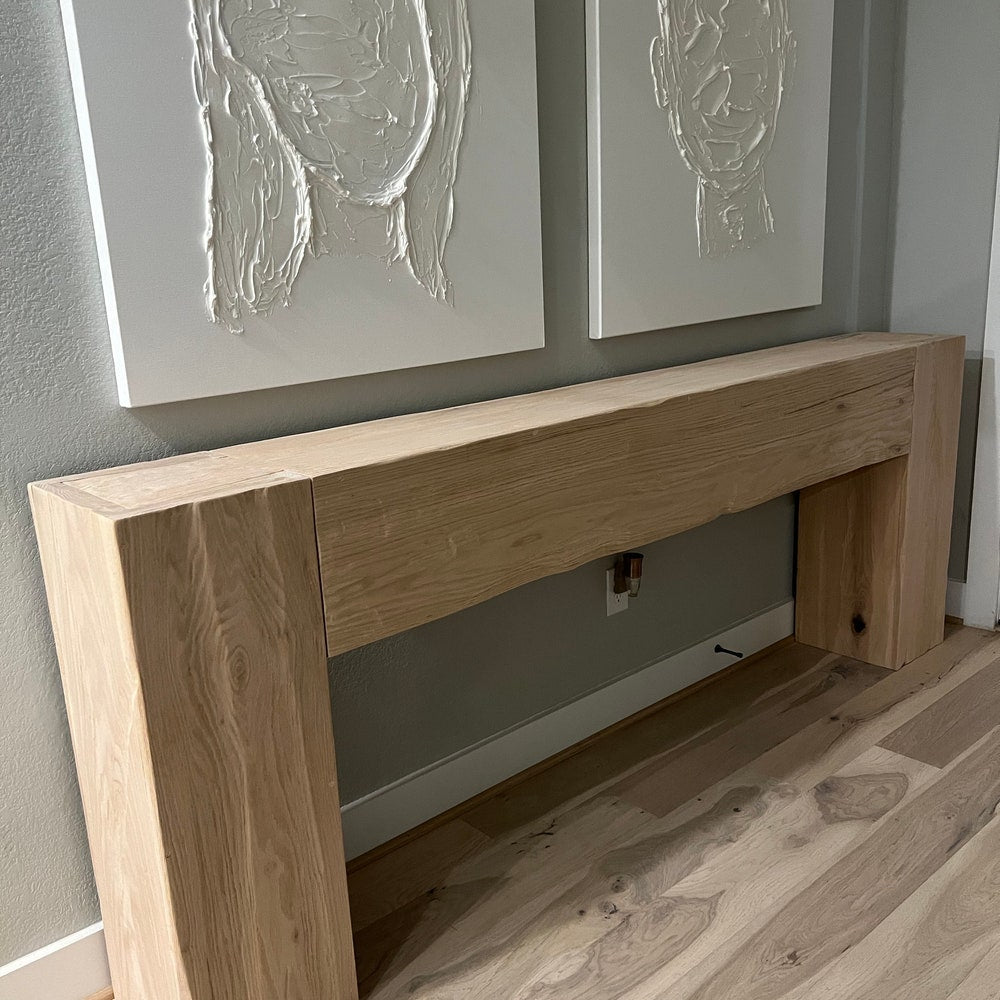 UBUD console in red oak wood