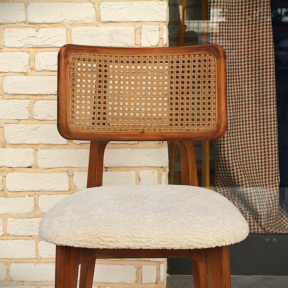 Dining Room Handmade Chairs with a Harmonious Combination of Elegance Design and Comfortable Seating for a Long Time, interior design