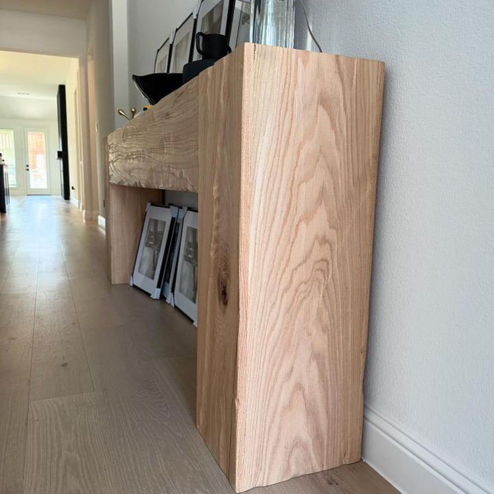 UBUD console in red oak wood
